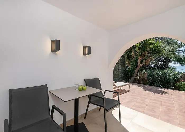 Elafonisi Resort By Kalomirakis Family